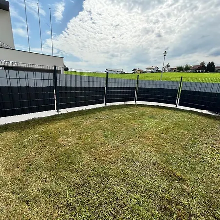 Luxus Ferienwohnung Mit Eigenem Garten Neukirchen an der Vockla Exterior photo