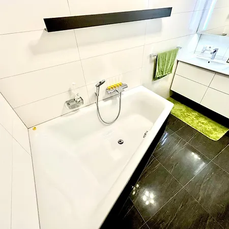 Luxus Ferienwohnung Mit Eigenem Garten Neukirchen an der Vockla Exterior photo