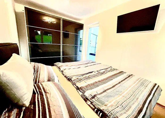 Luxus Ferienwohnung Mit Eigenem Garten