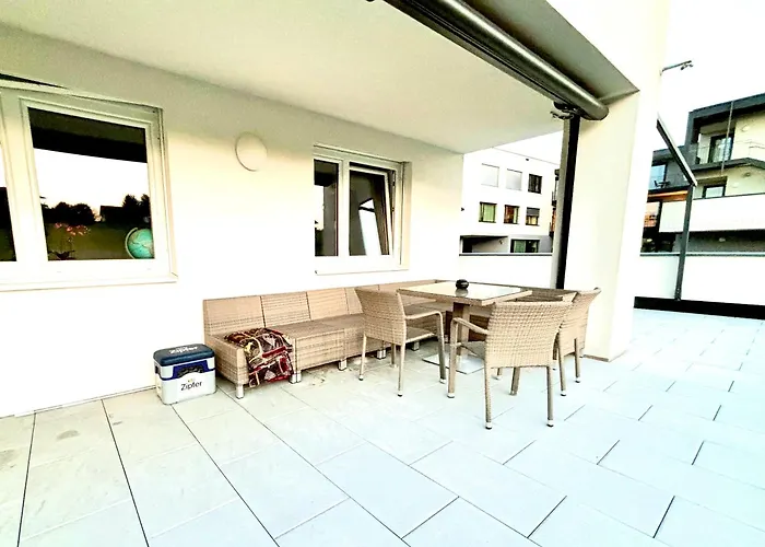 Luxus Ferienwohnung Mit Eigenem Garten