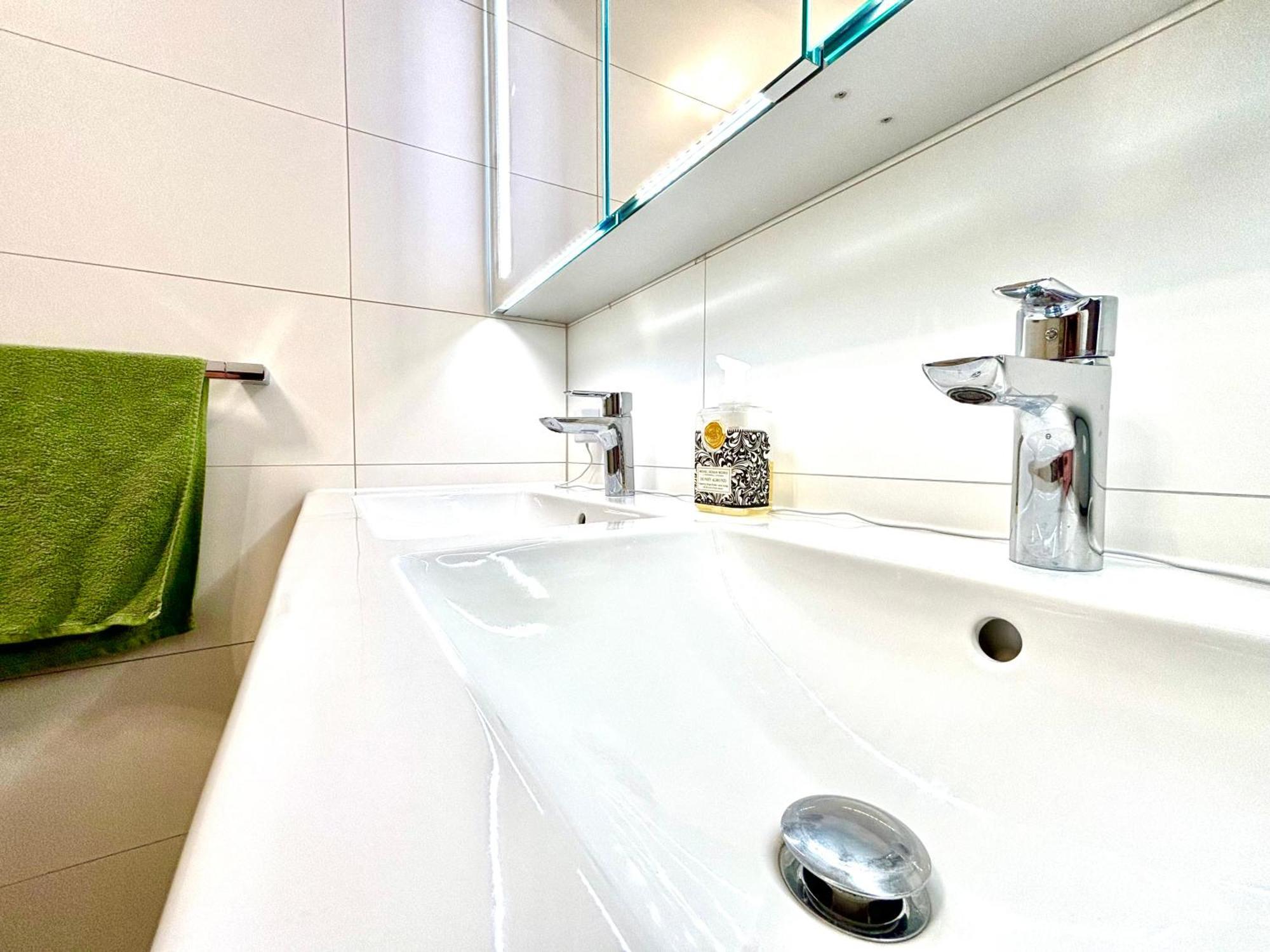 Luxus Mit Eigenem Garten Apartment *